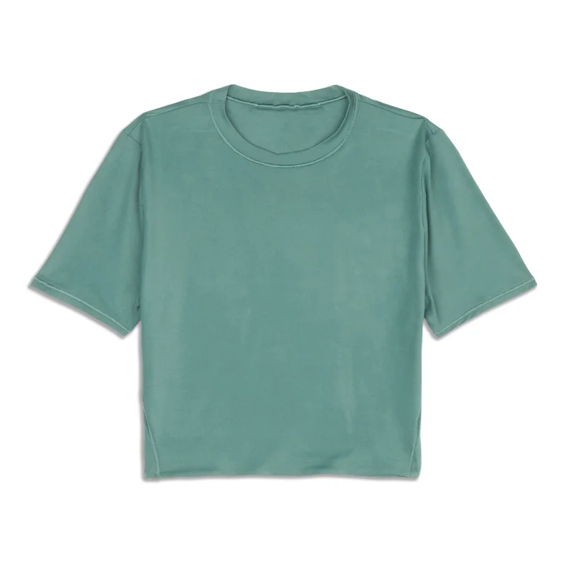 Wundermost Ultra-Soft Crewneck Cropped T-Shirt - Resale