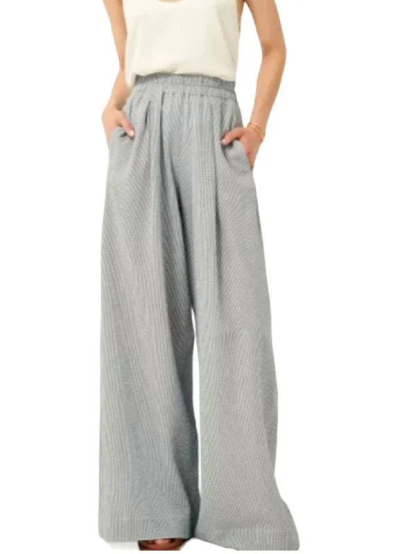 Ridoo Pants In White/blue Seersucker